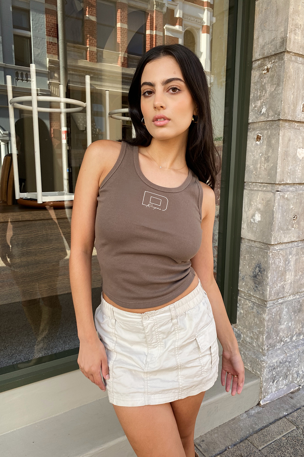 Dee tank