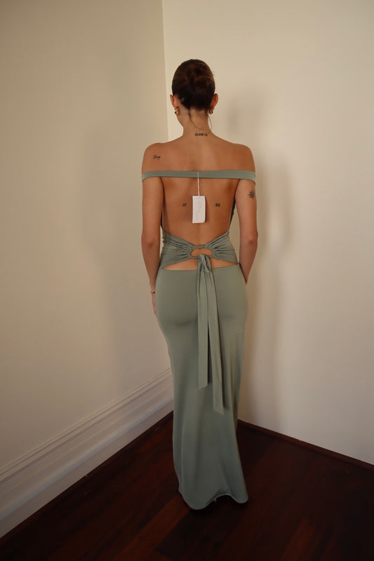SAMPLE Teneka