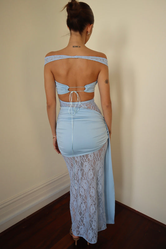 SAMPLE Ivana